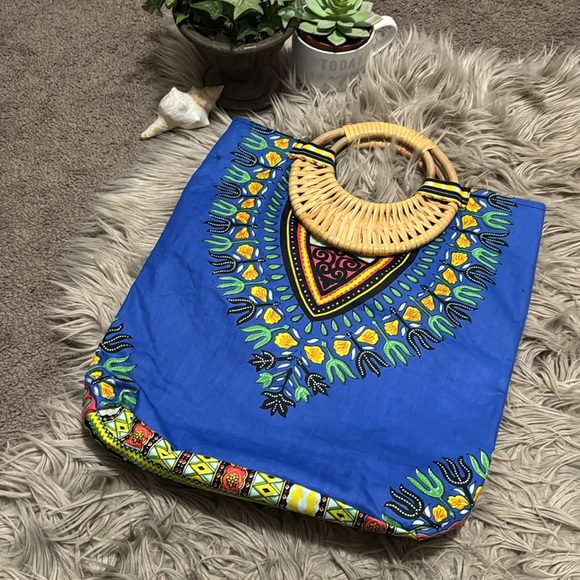 Gorgeous Summer Bag-Cloth Exterior/ Round Bamboo Woven Handles-Arm/Hand Carry - Picture 2 of 16